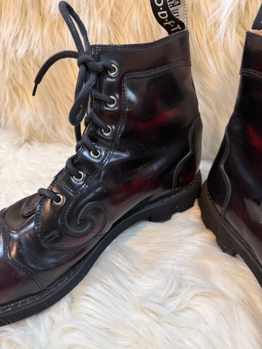 John Fluevog Men's Lace-Up Boots in Black with Deep Burgundy Sheen -Size 11 - Picture 6 of 9